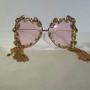 meghan fabulous Sunglasses